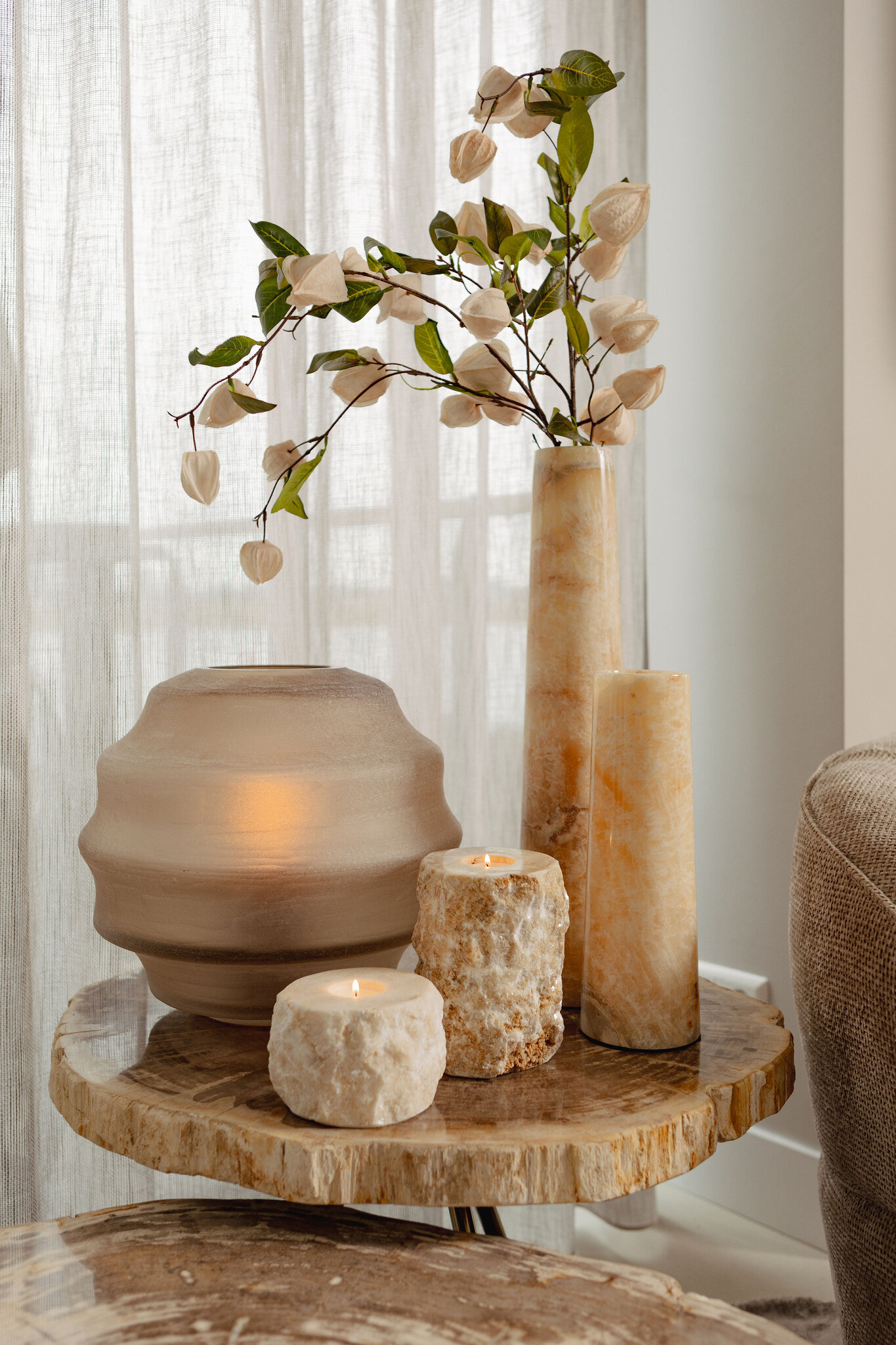 PTMD Elladie beige lage ronde gelaagde glazen vaas - Afbeelding 8
