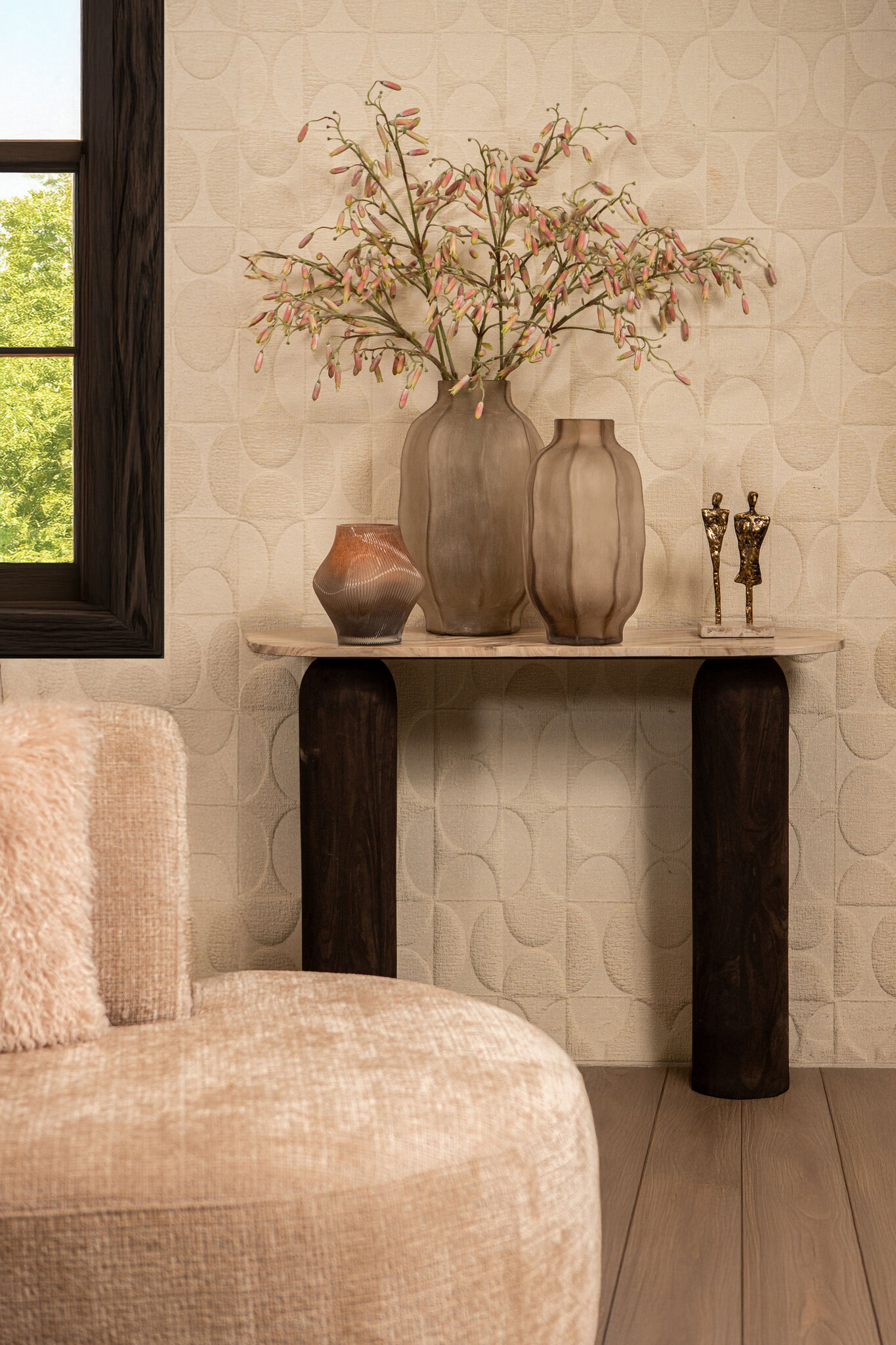PTMD Natae hoge ronde glazen vaas met ribbels, beige - Afbeelding 9